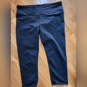 Basic black leggings